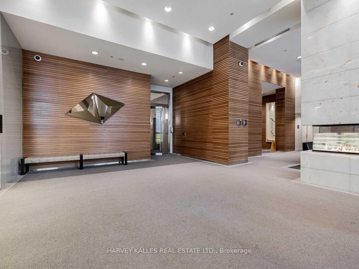 2191 Yonge Street 504