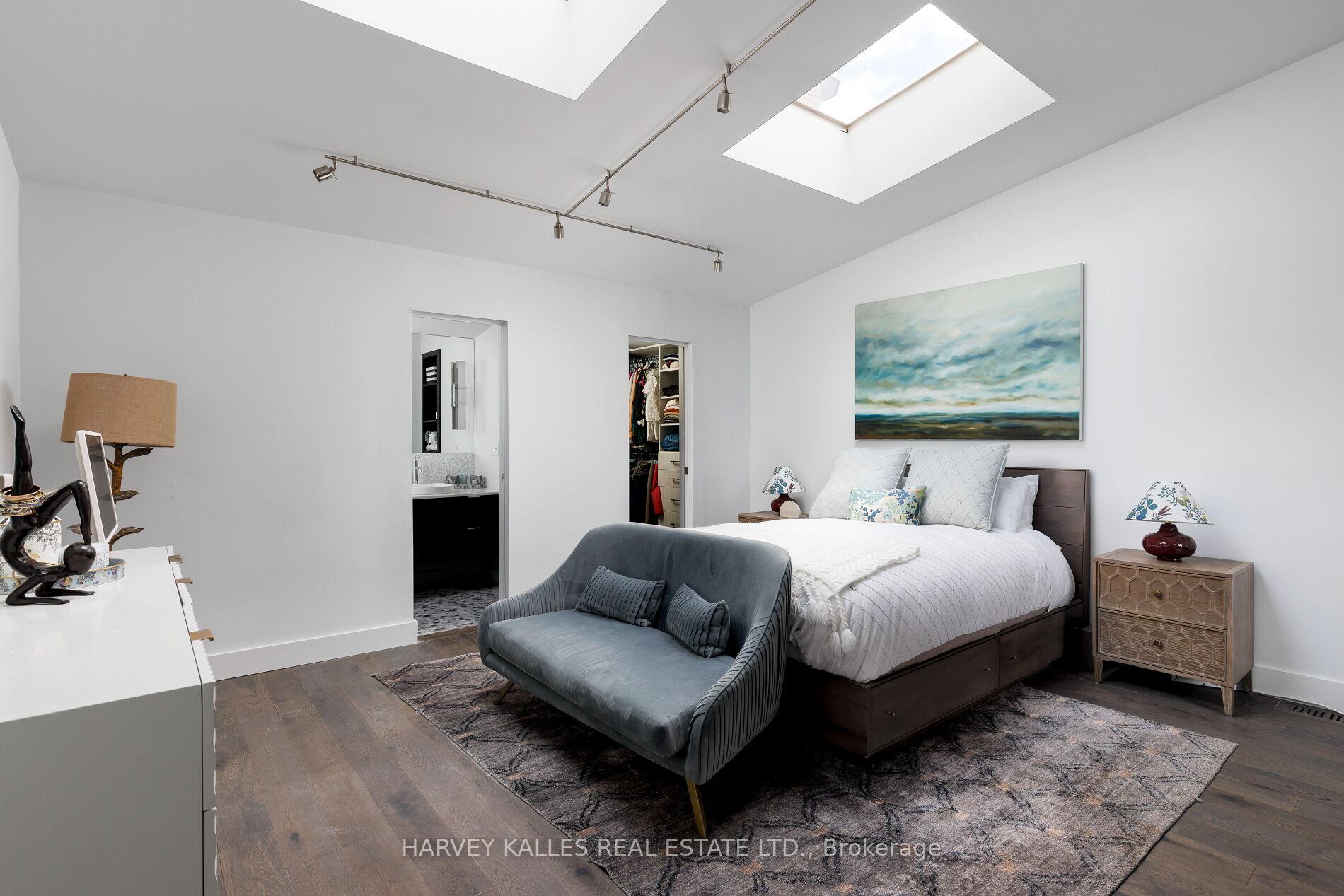 287 Richmond Street E 304