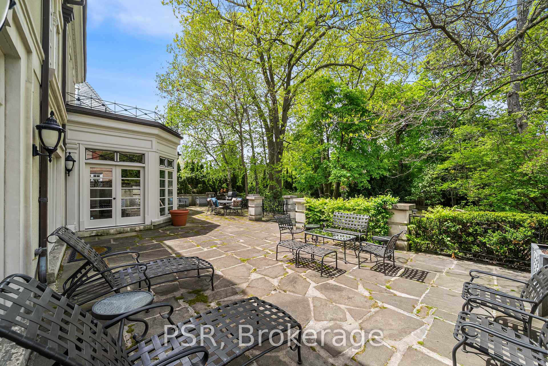 94 Dunvegan Road, Toronto