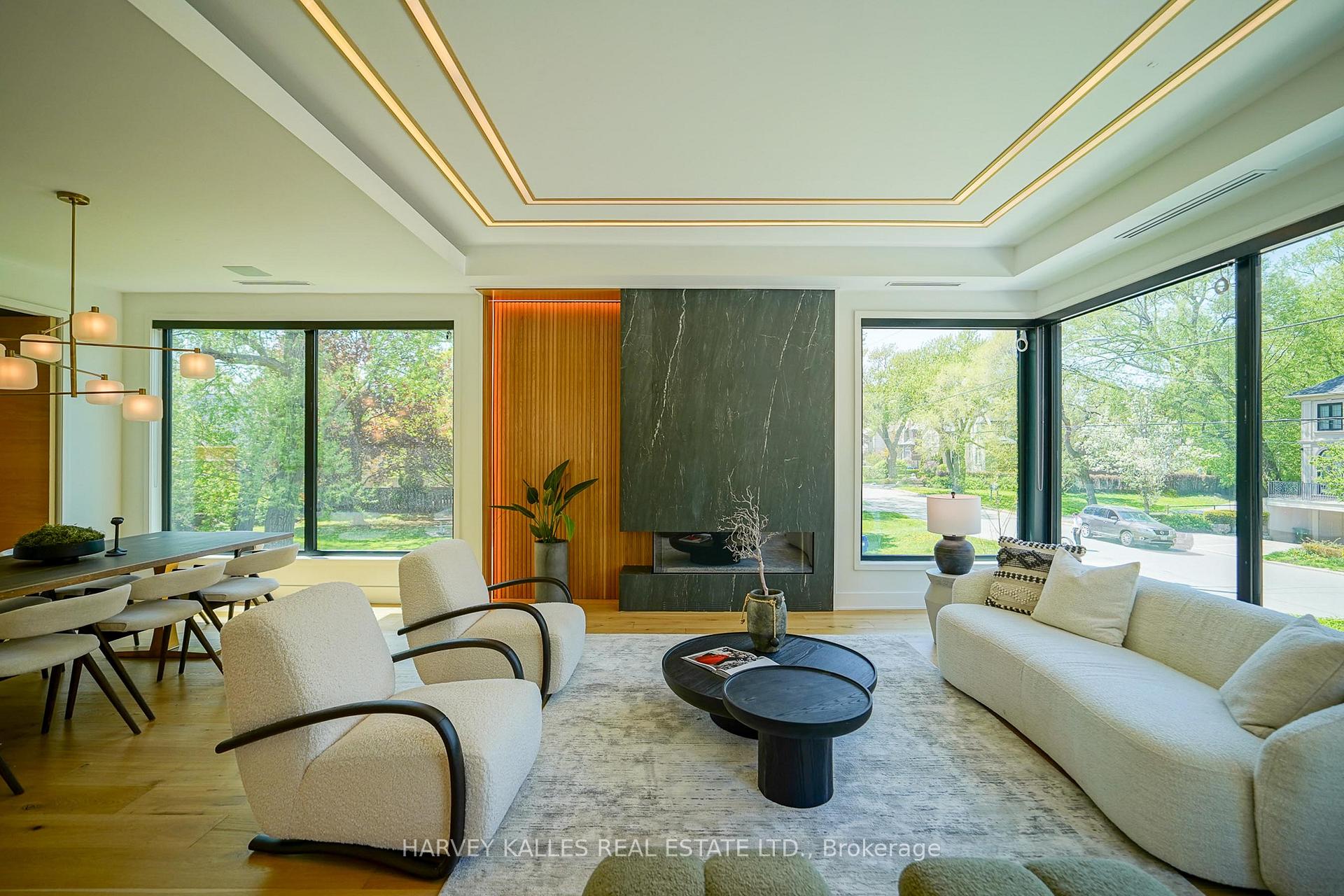 585 Bedford park Avenue