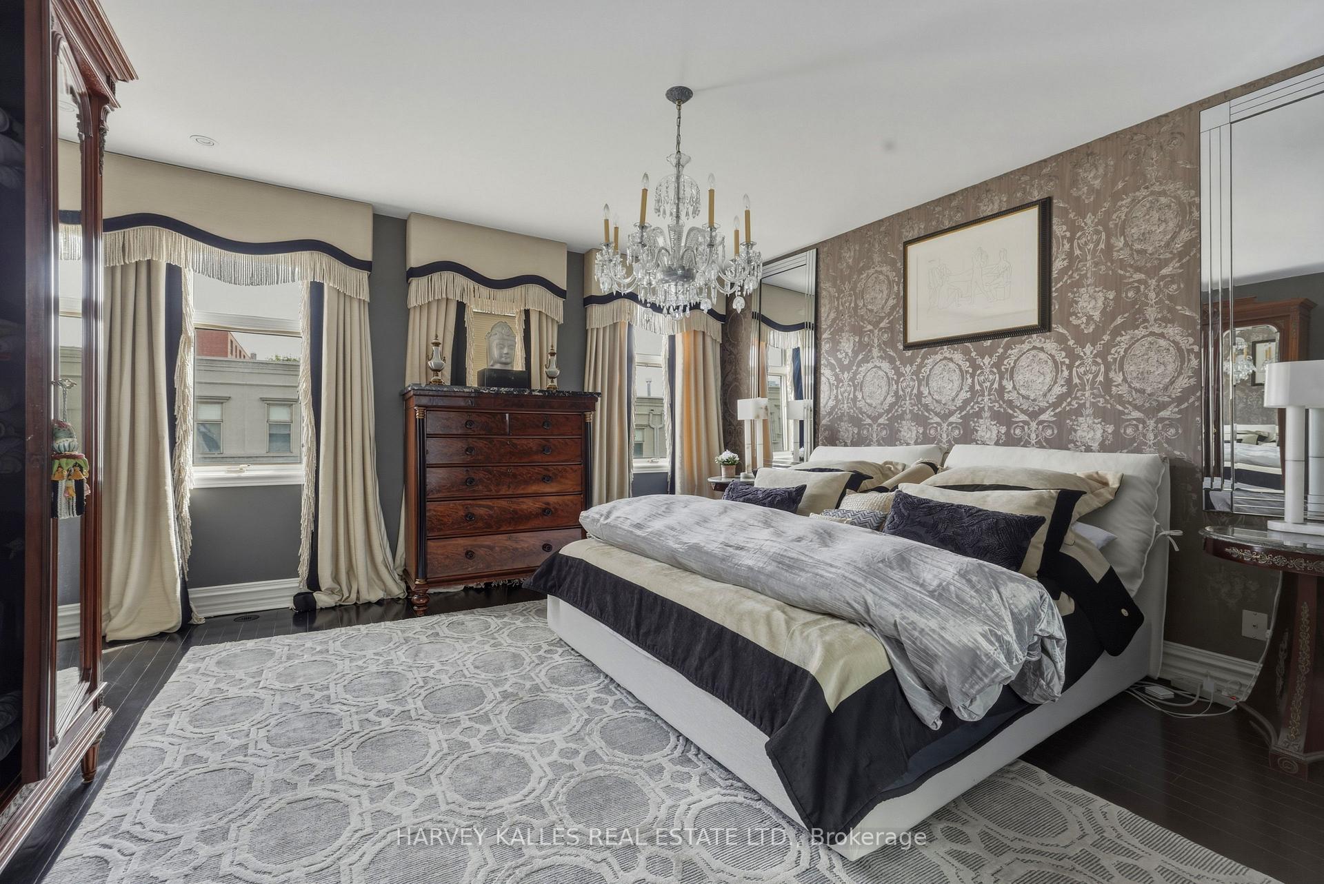 260 Russell Hill Road 21