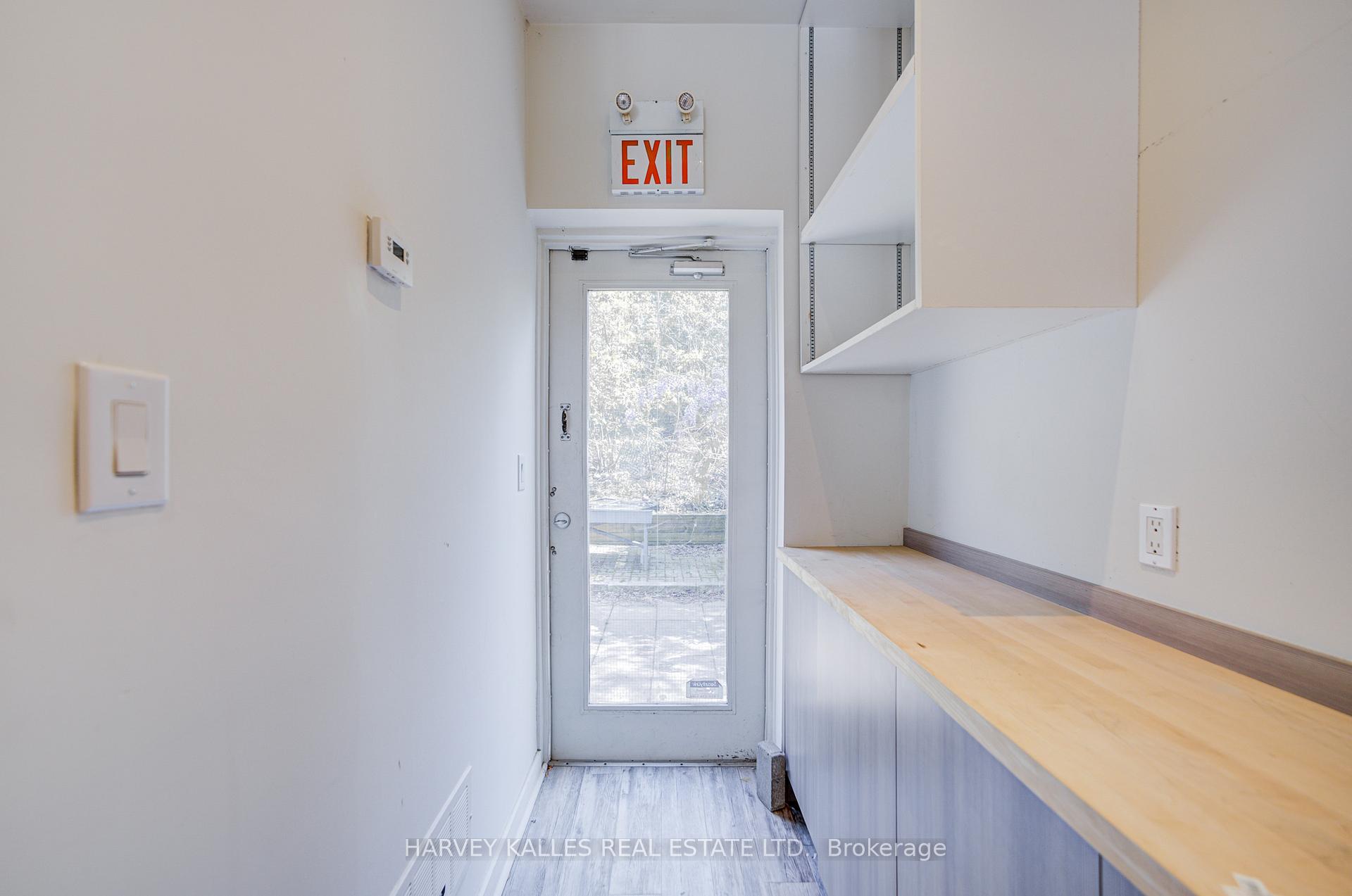 275 MacPherson Avenue 109