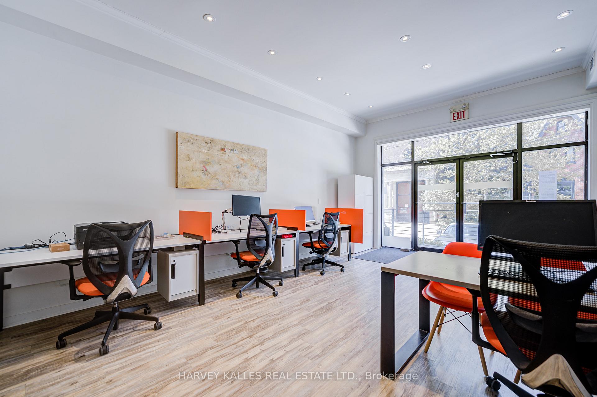 275 MacPherson Avenue 109