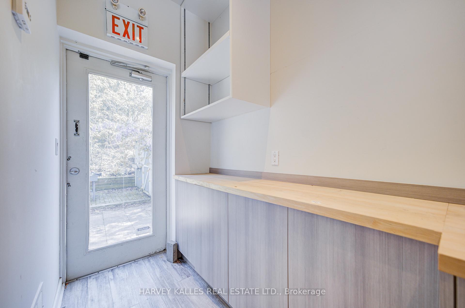 275 MacPherson Avenue 109