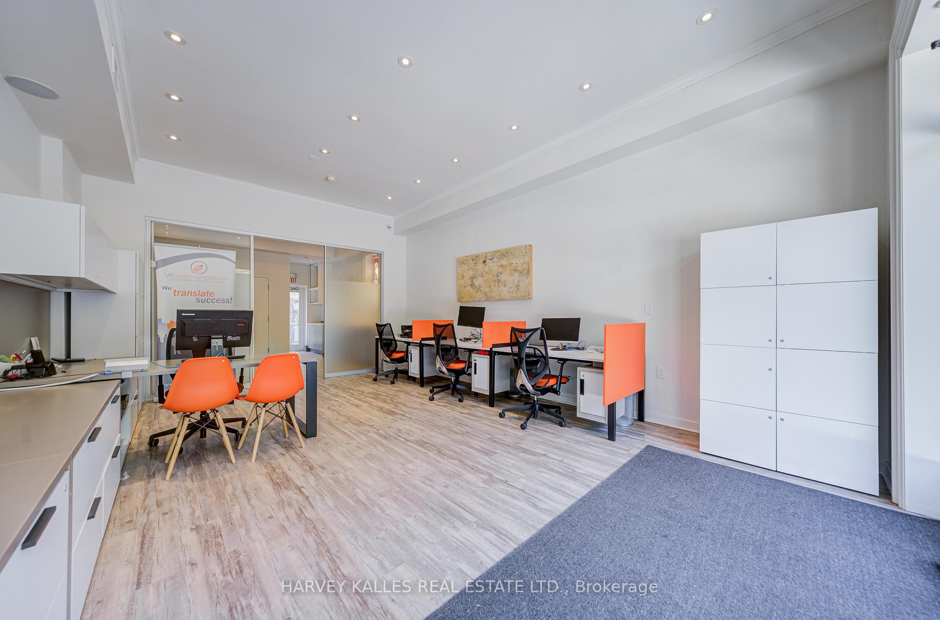 275 MacPherson Avenue 109