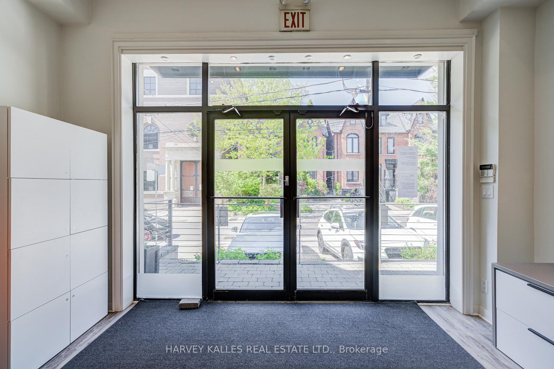 275 MacPherson Avenue 109