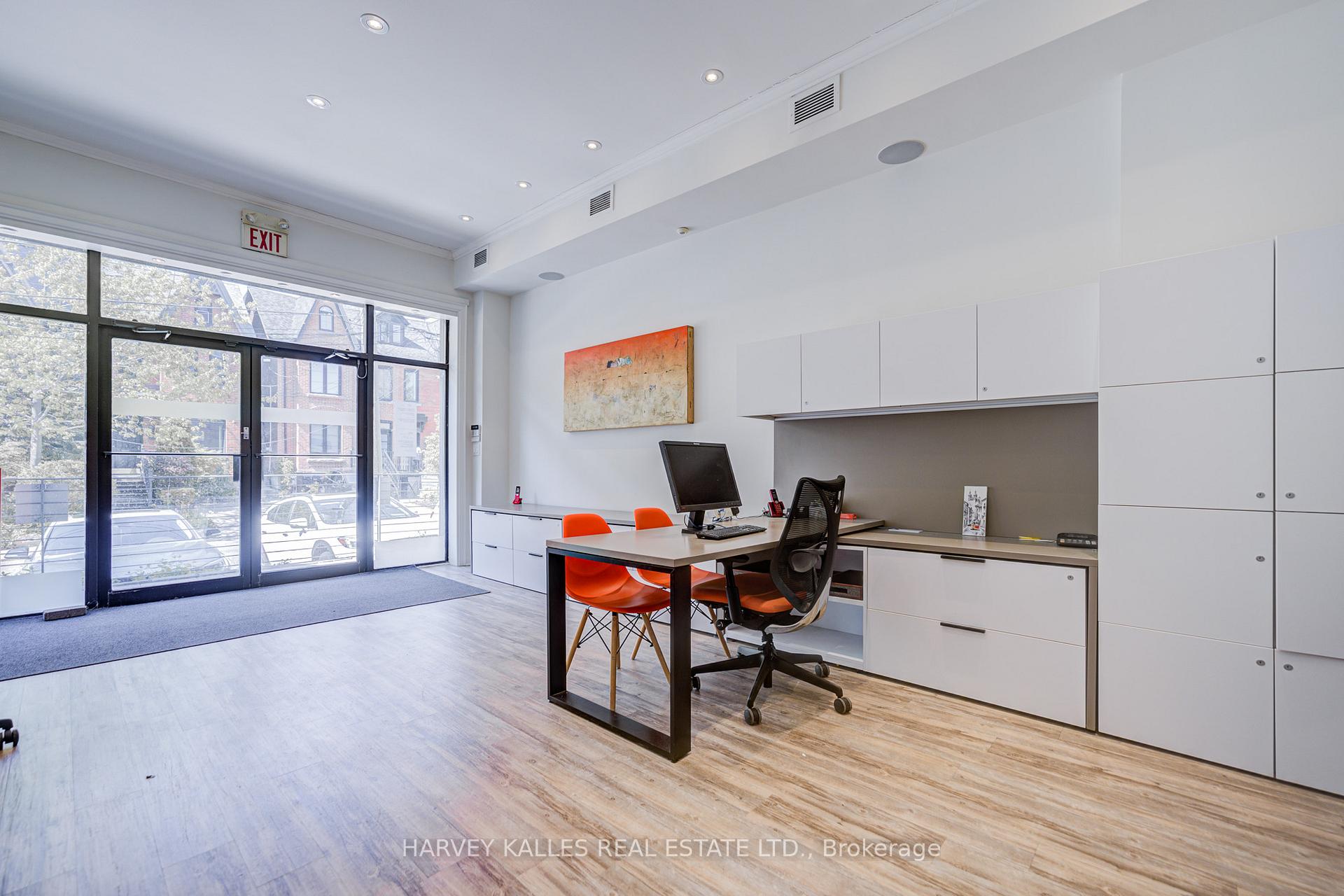 275 MacPherson Avenue 109