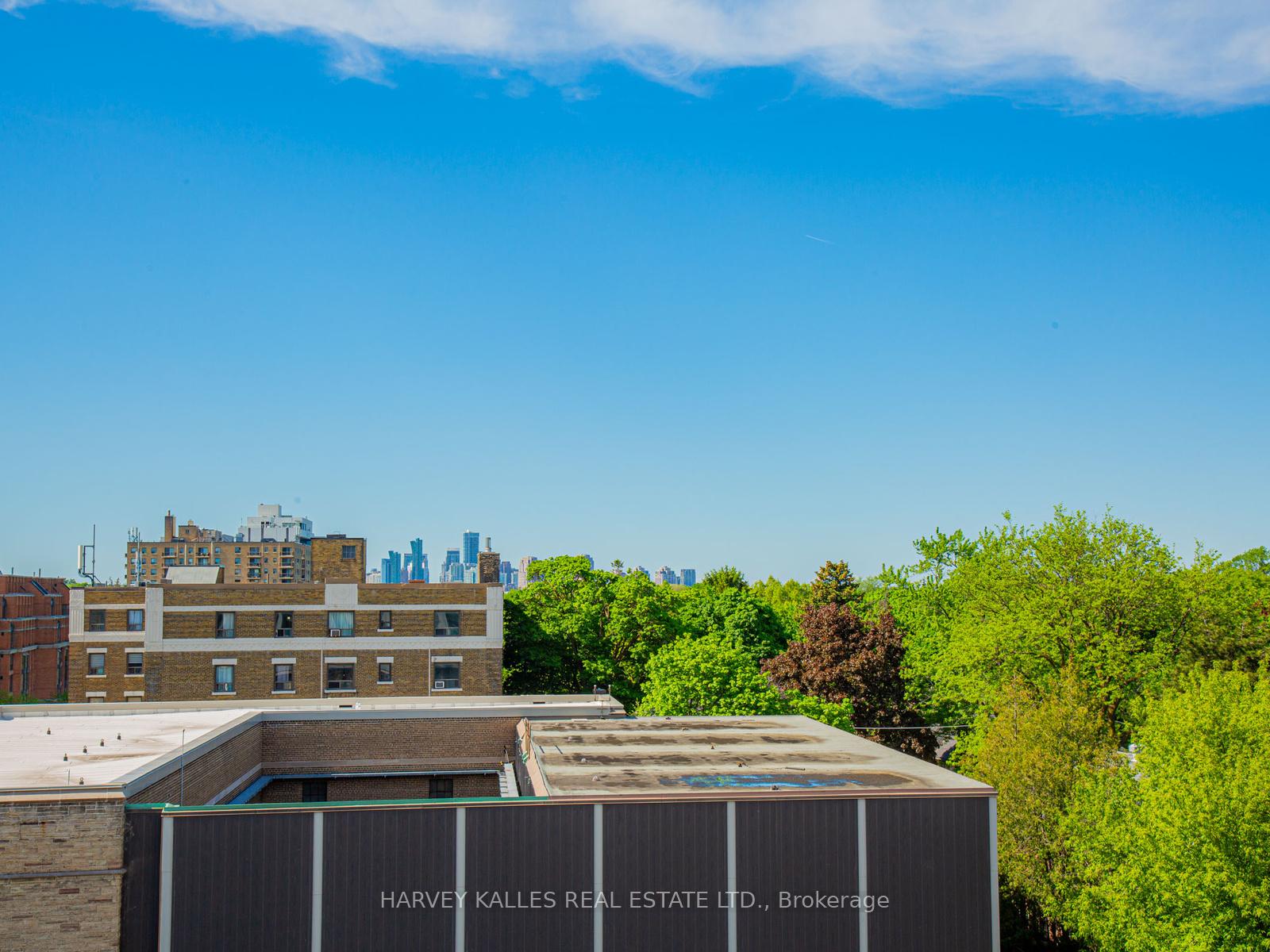 1 Strathgowan Avenue 605