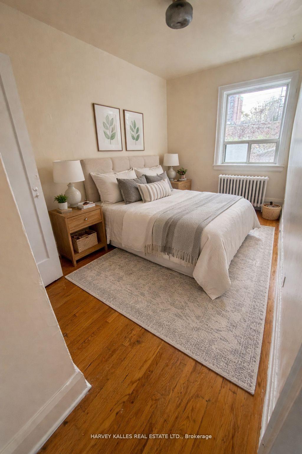 105 Kenwood Avenue Unit#103