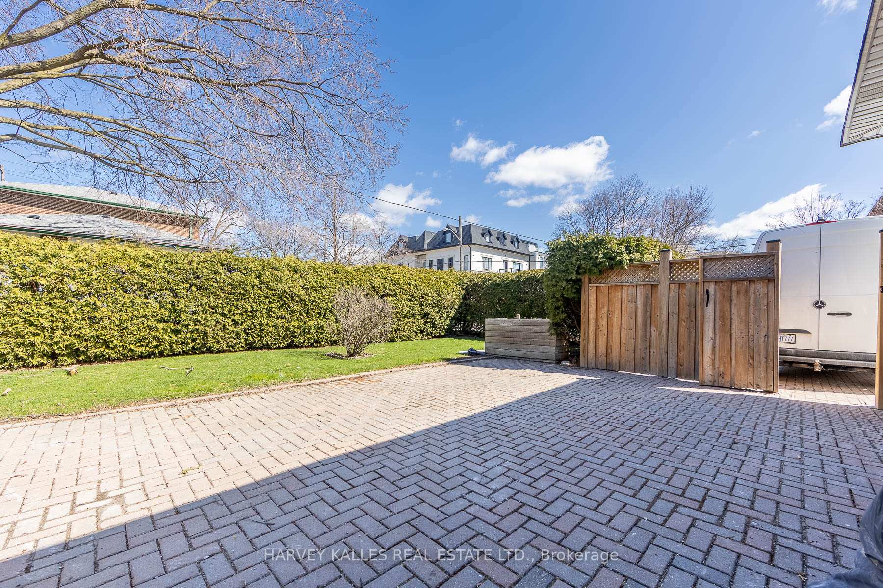 550 Glencairn Avenue Bsmt 2