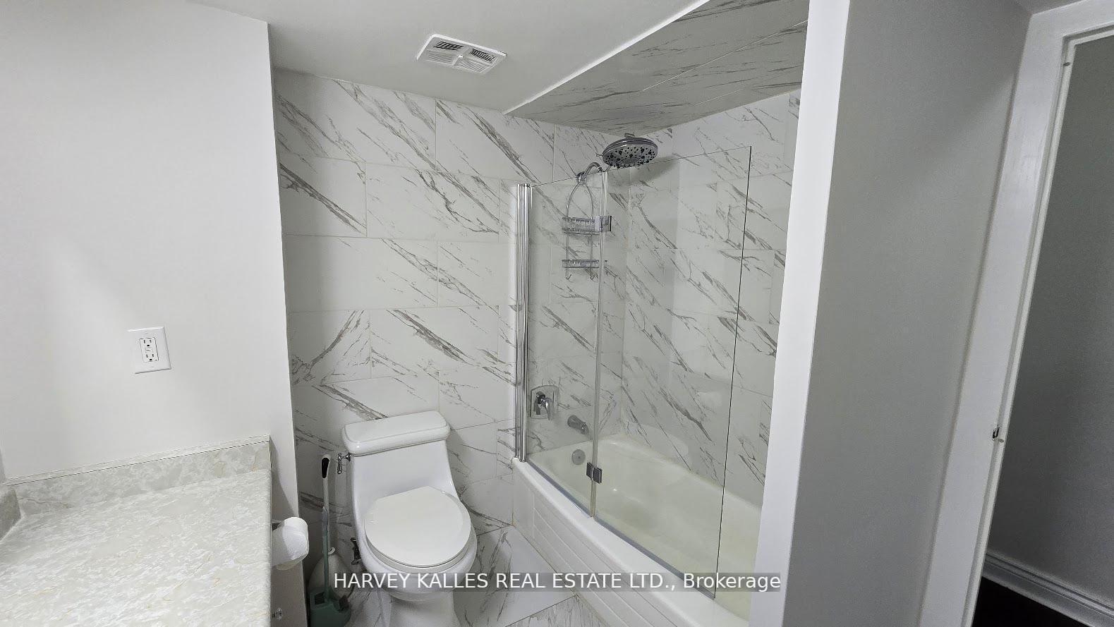 3555 Bathurst Street 602