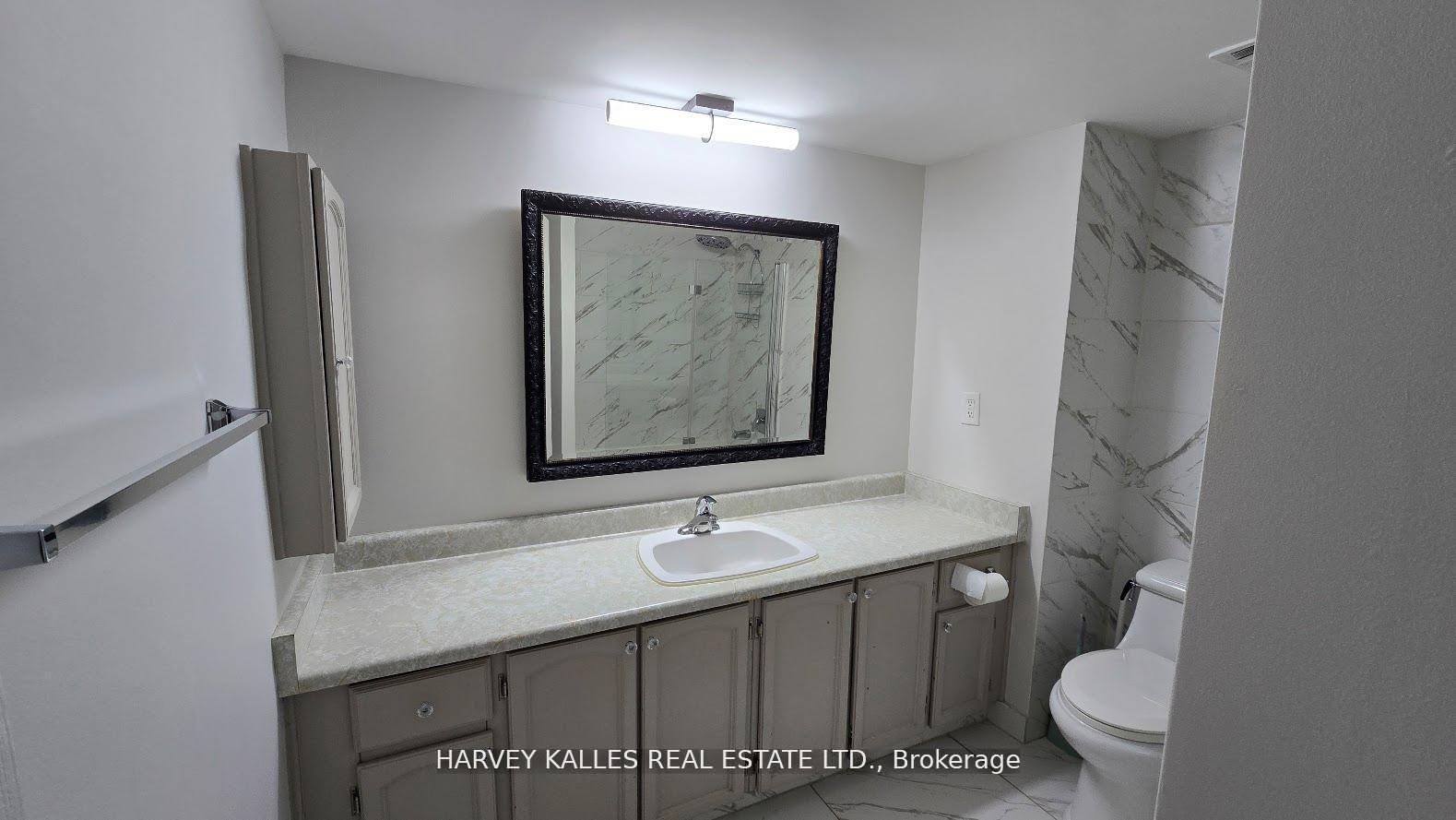 3555 Bathurst Street 602
