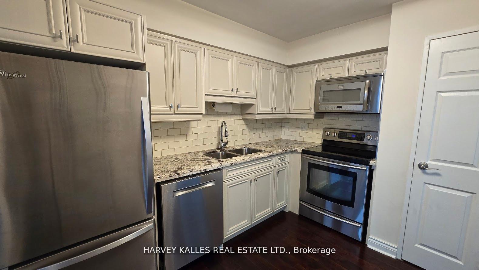 3555 Bathurst Street 602