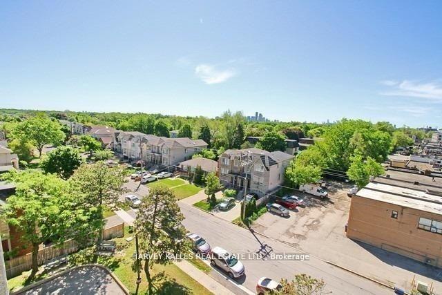 3555 Bathurst Street 602