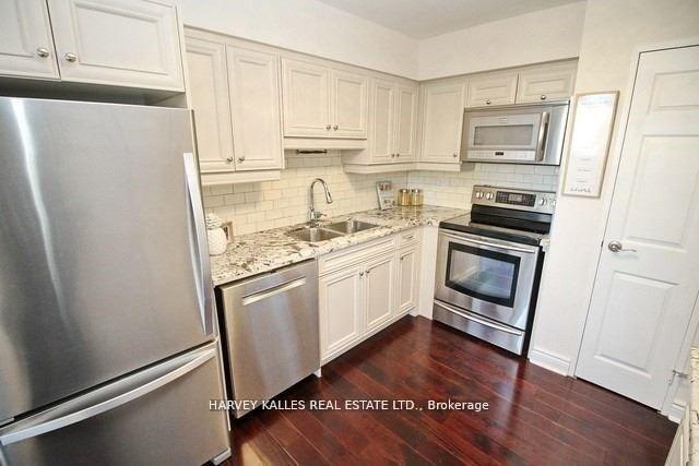 3555 Bathurst Street 602