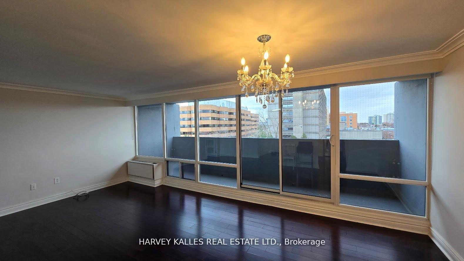 3555 Bathurst Street 602