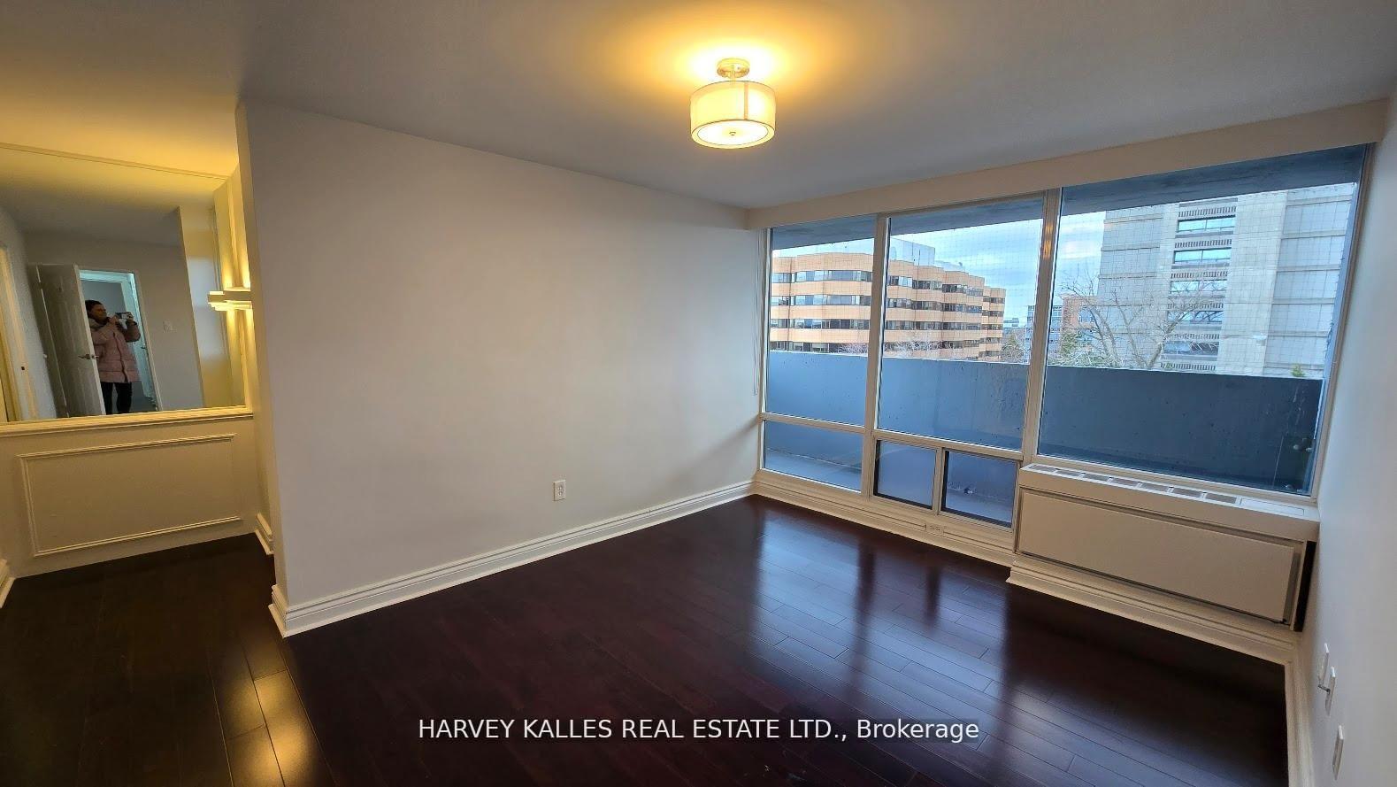 3555 Bathurst Street 602