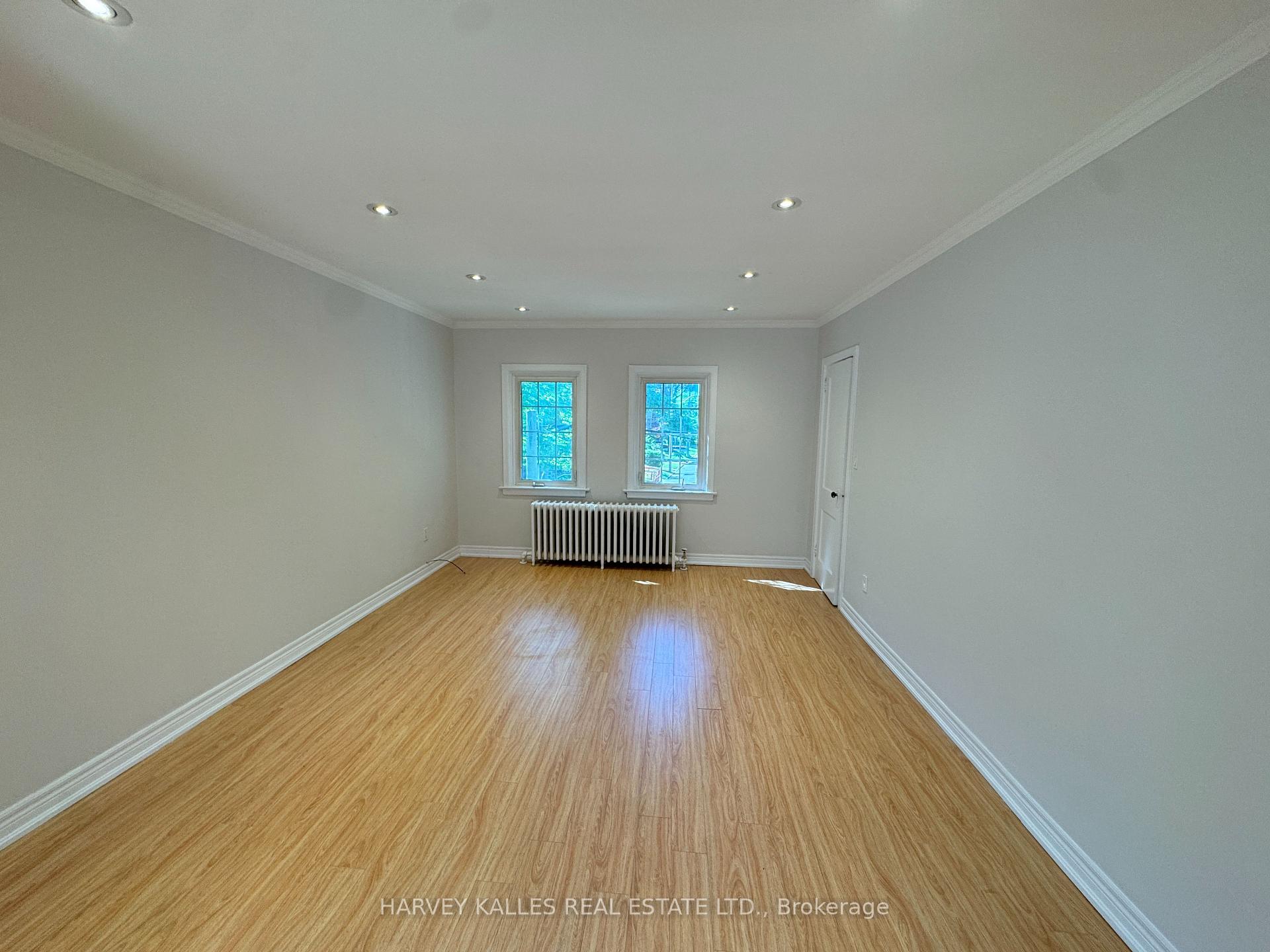 38 Strathgowan Avenue Upper
