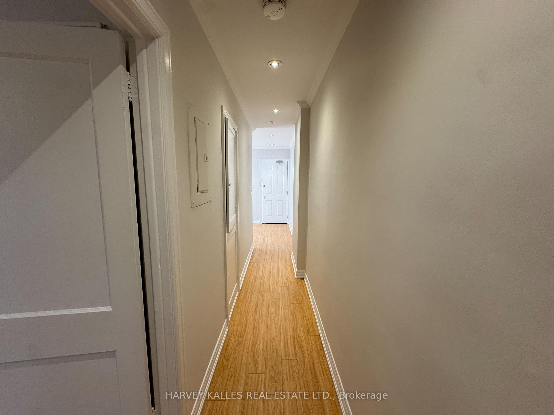 38 Strathgowan Avenue Upper