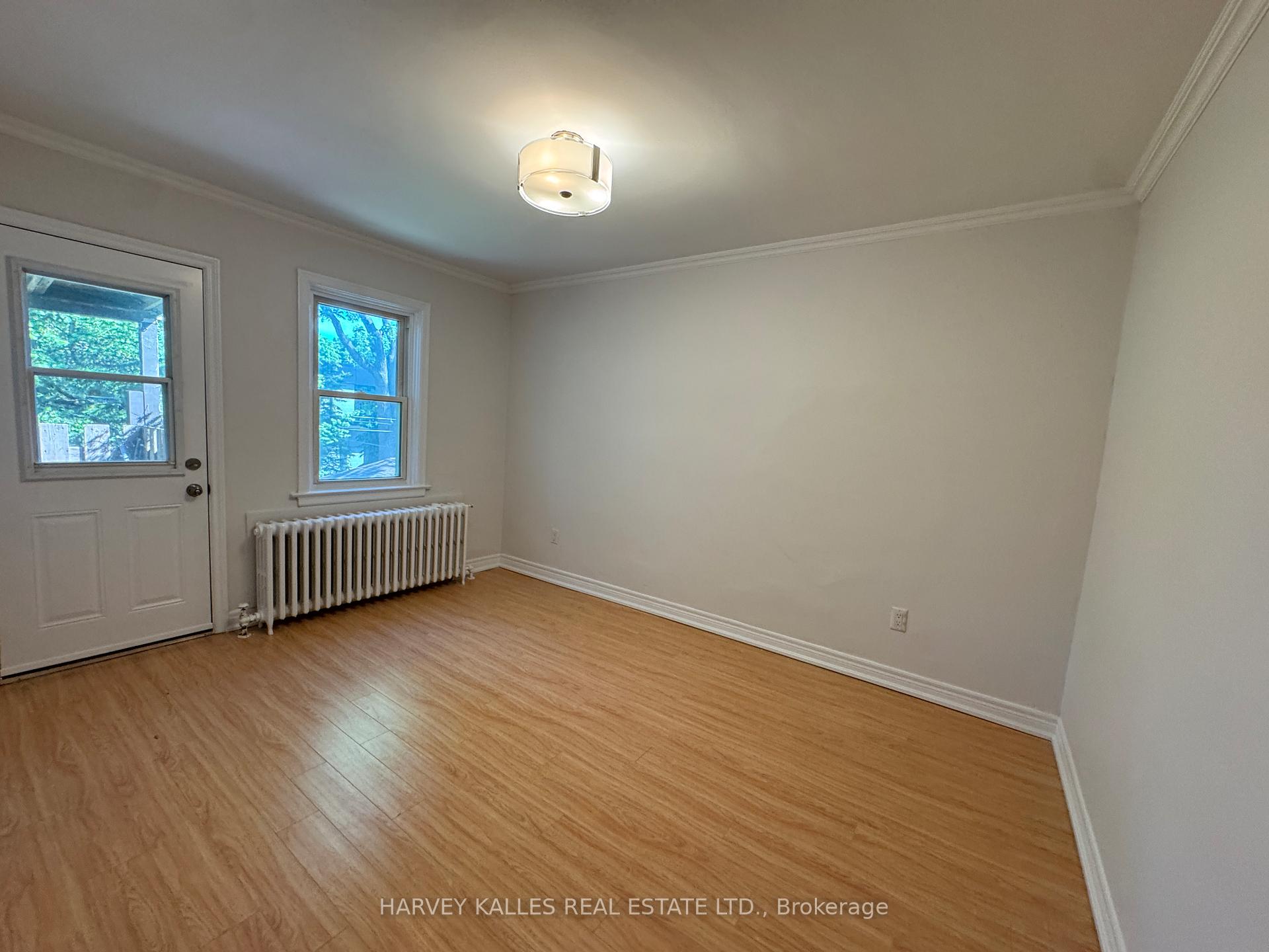 38 Strathgowan Avenue Upper