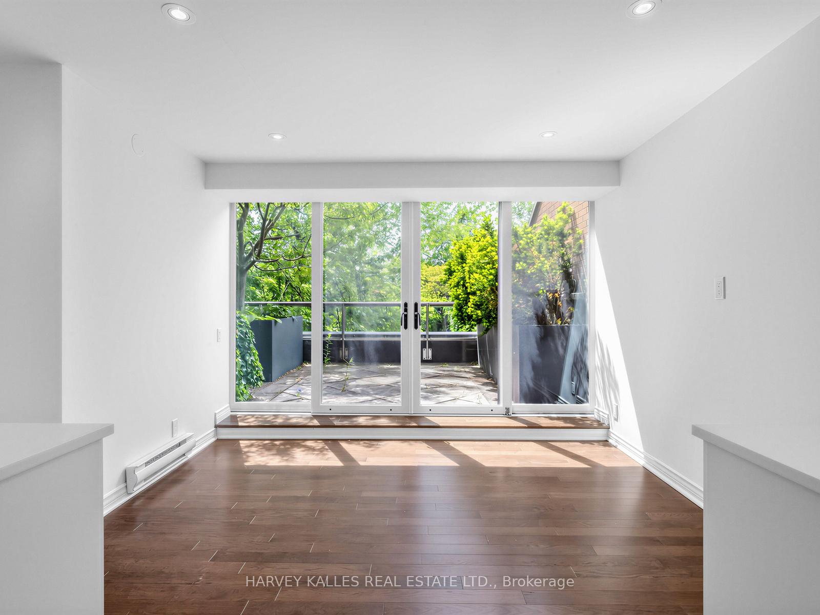 4 Lowther Avenue 310