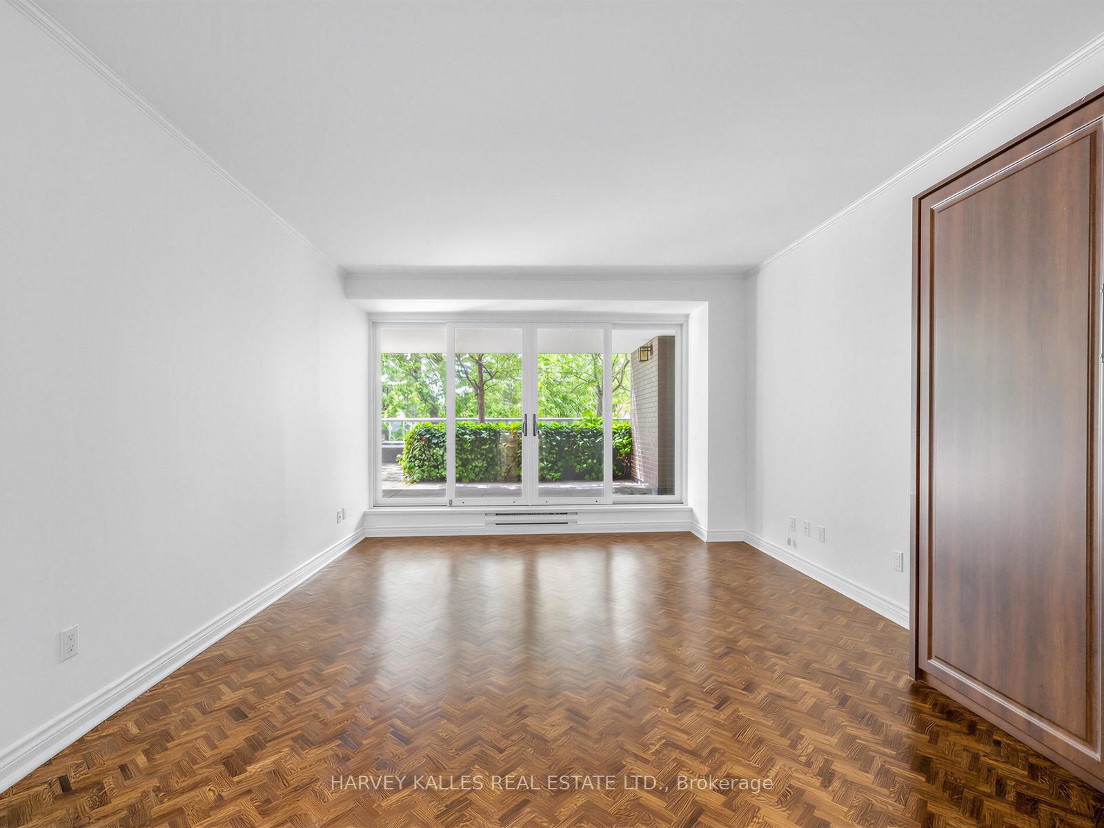 4 Lowther Avenue 310