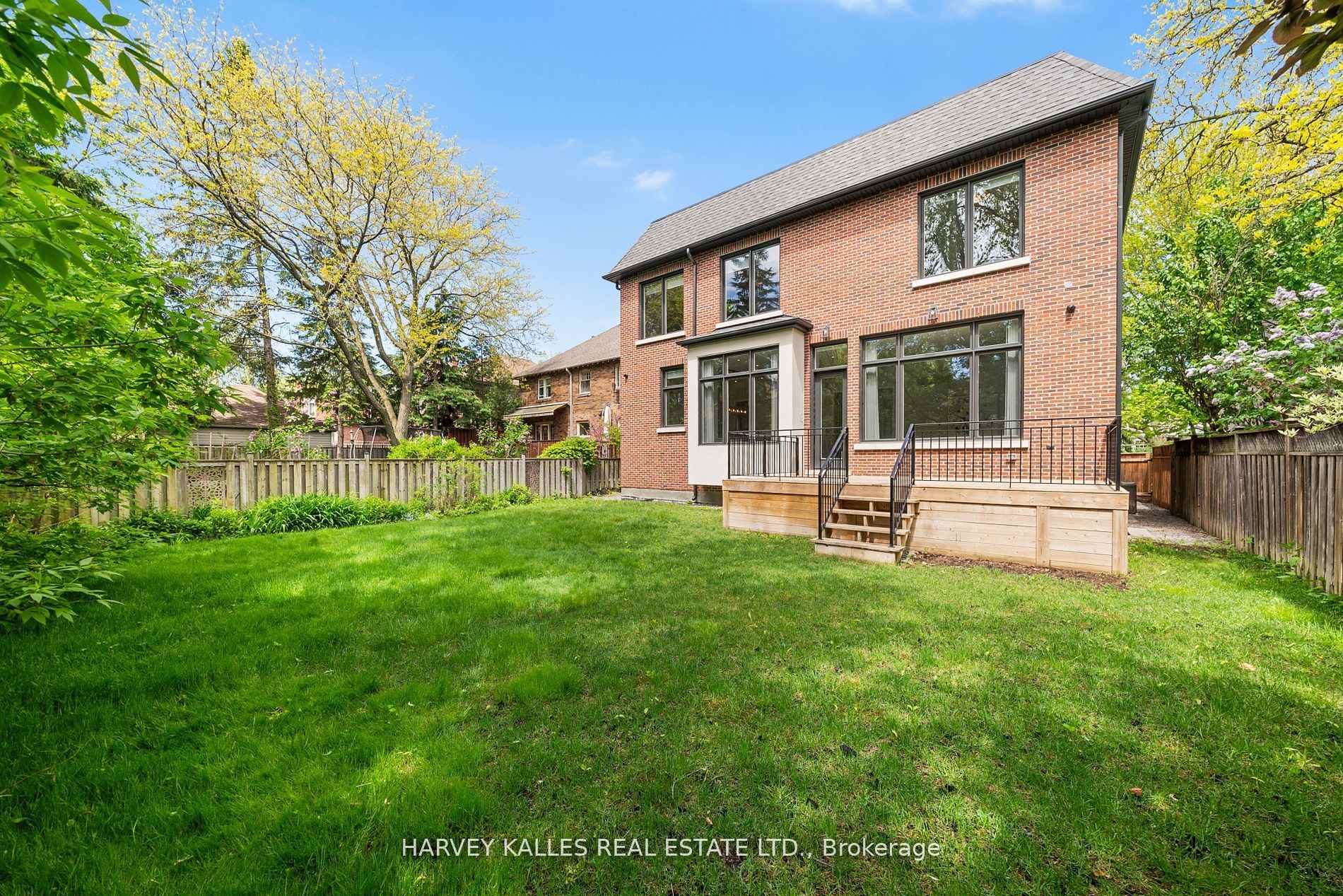 163 Cortleigh Boulevard