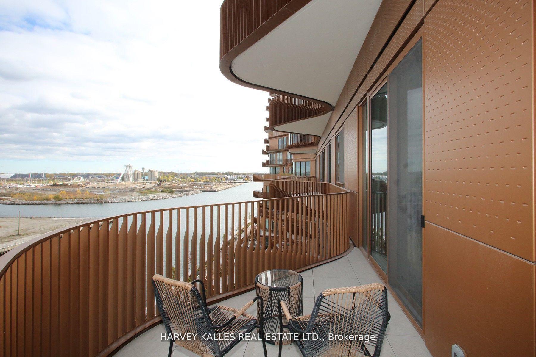 155 Merchants' Wharf Avenue 701