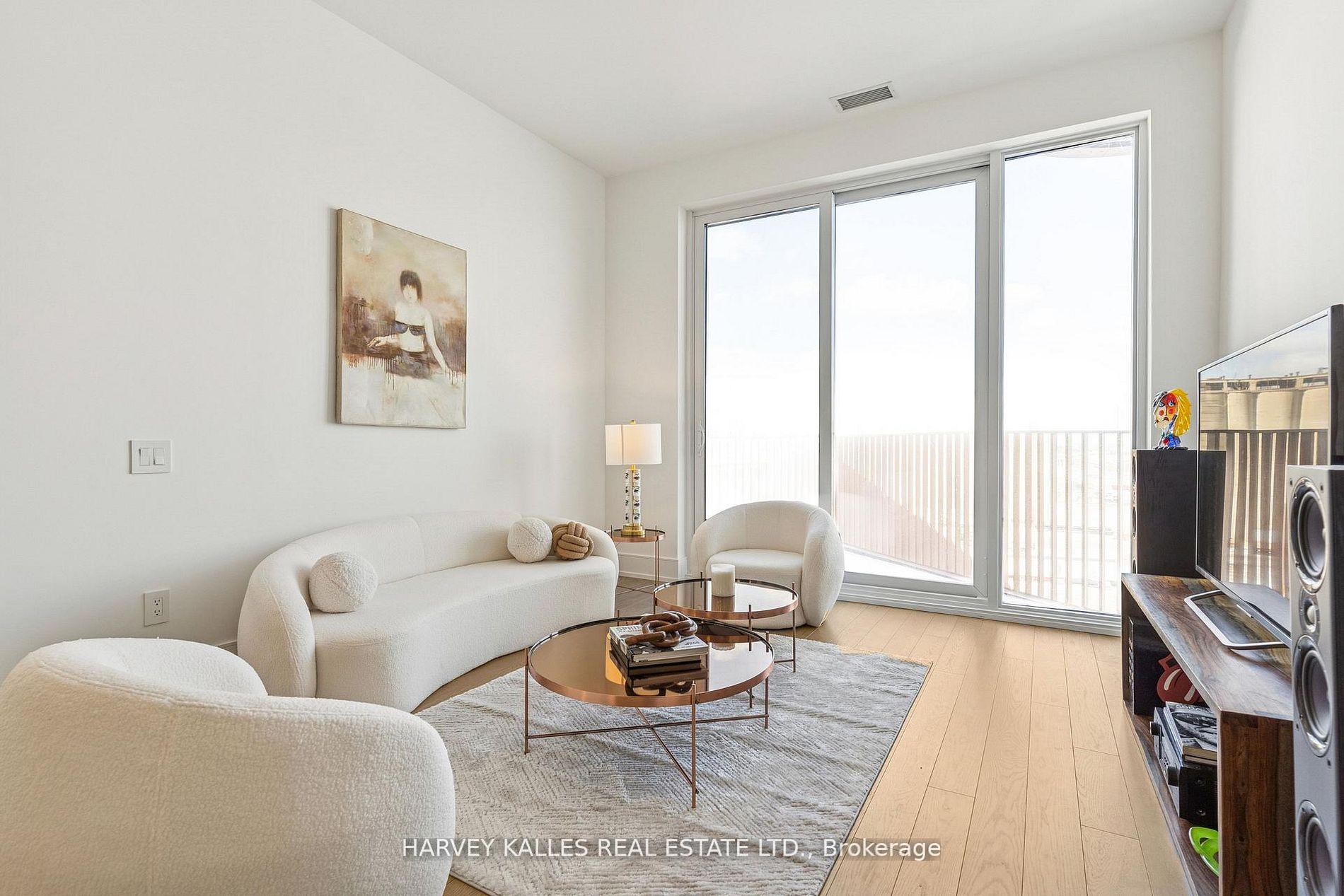 155 Merchants' Wharf Avenue 701