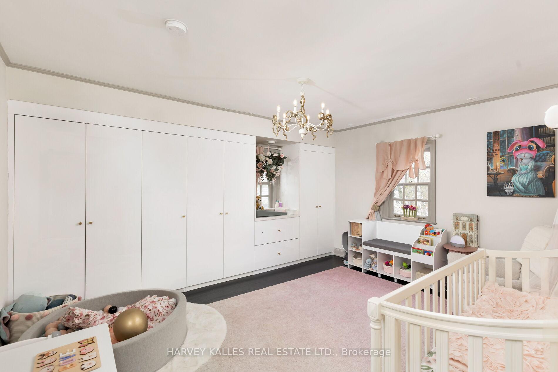 470 Russell Hill Road
