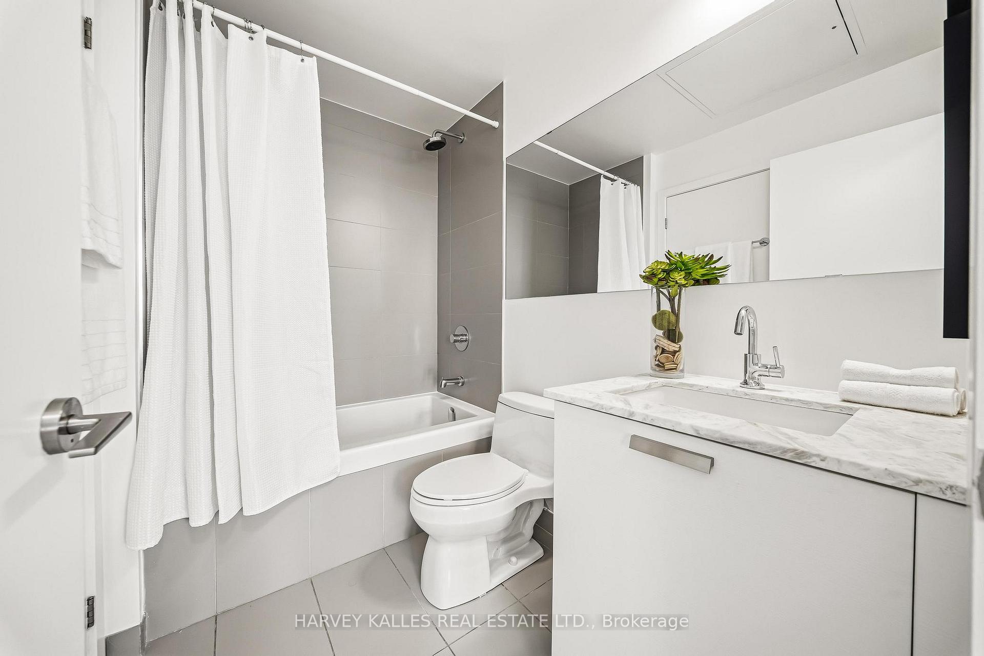 1815 Yonge Street 1501