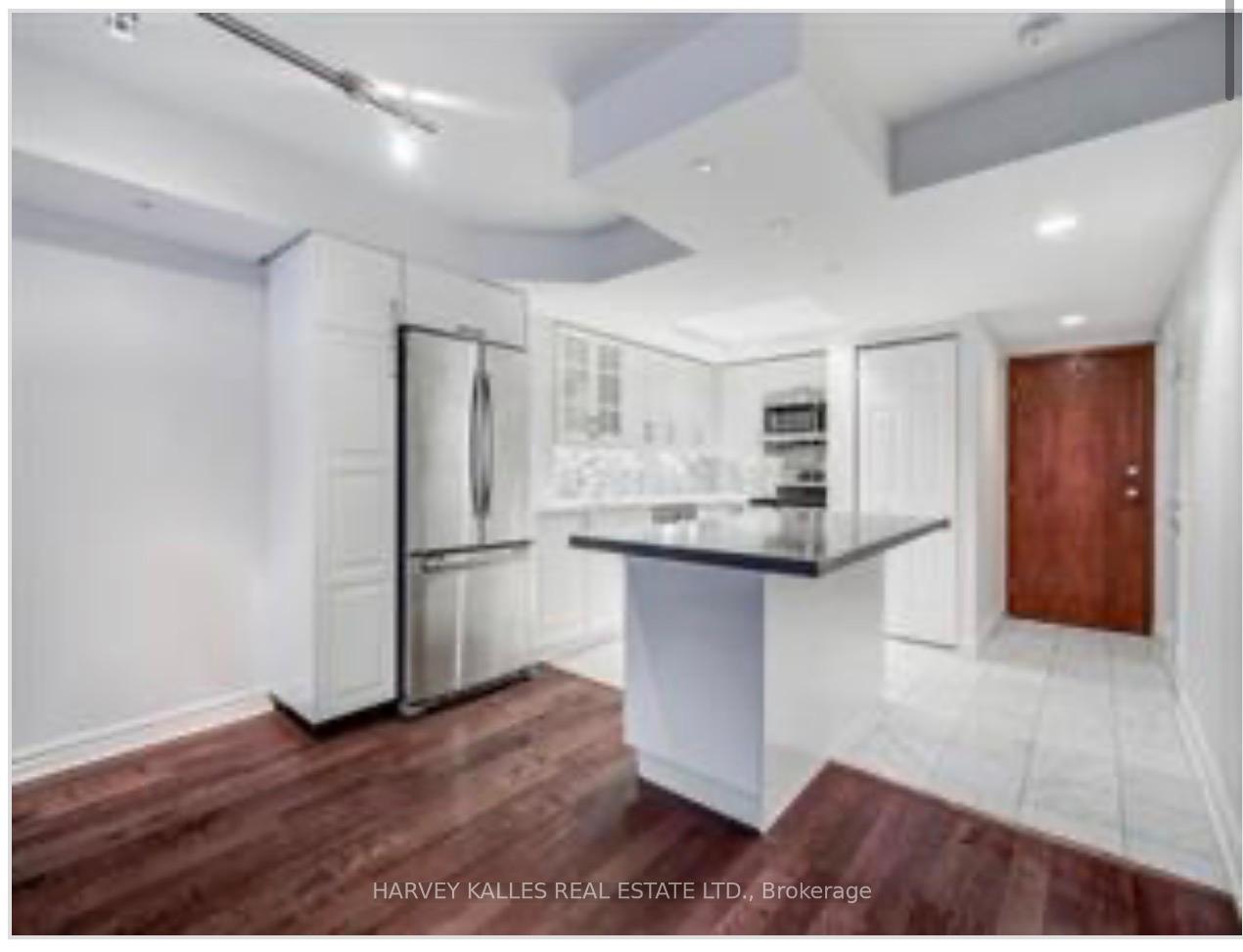 33 University Avenue 2101