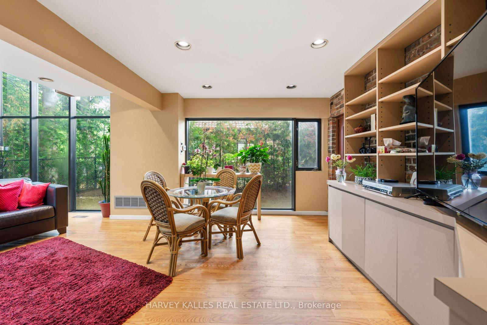 1 Vyner Road