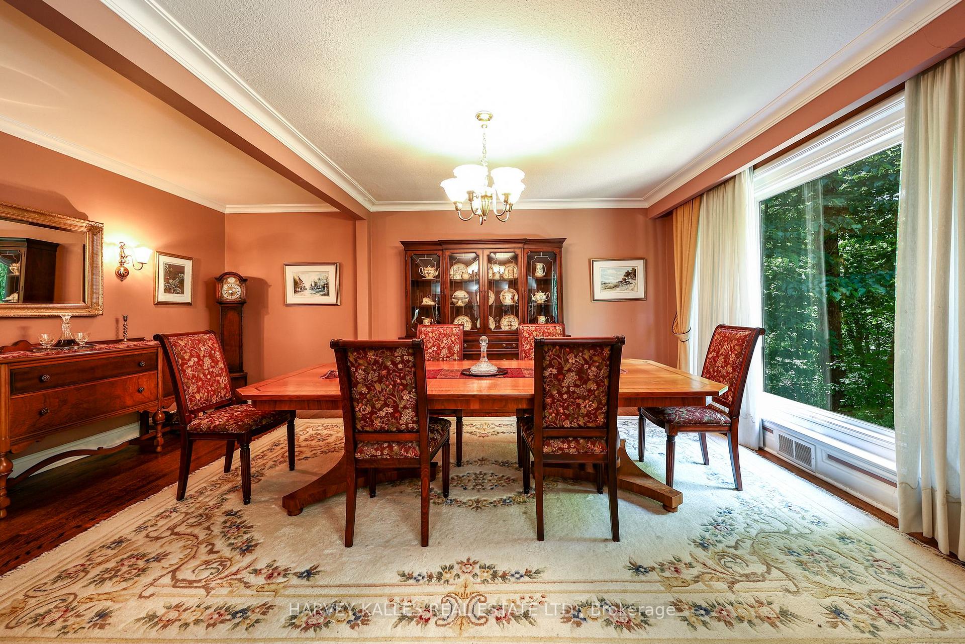 176 Old Yonge Street