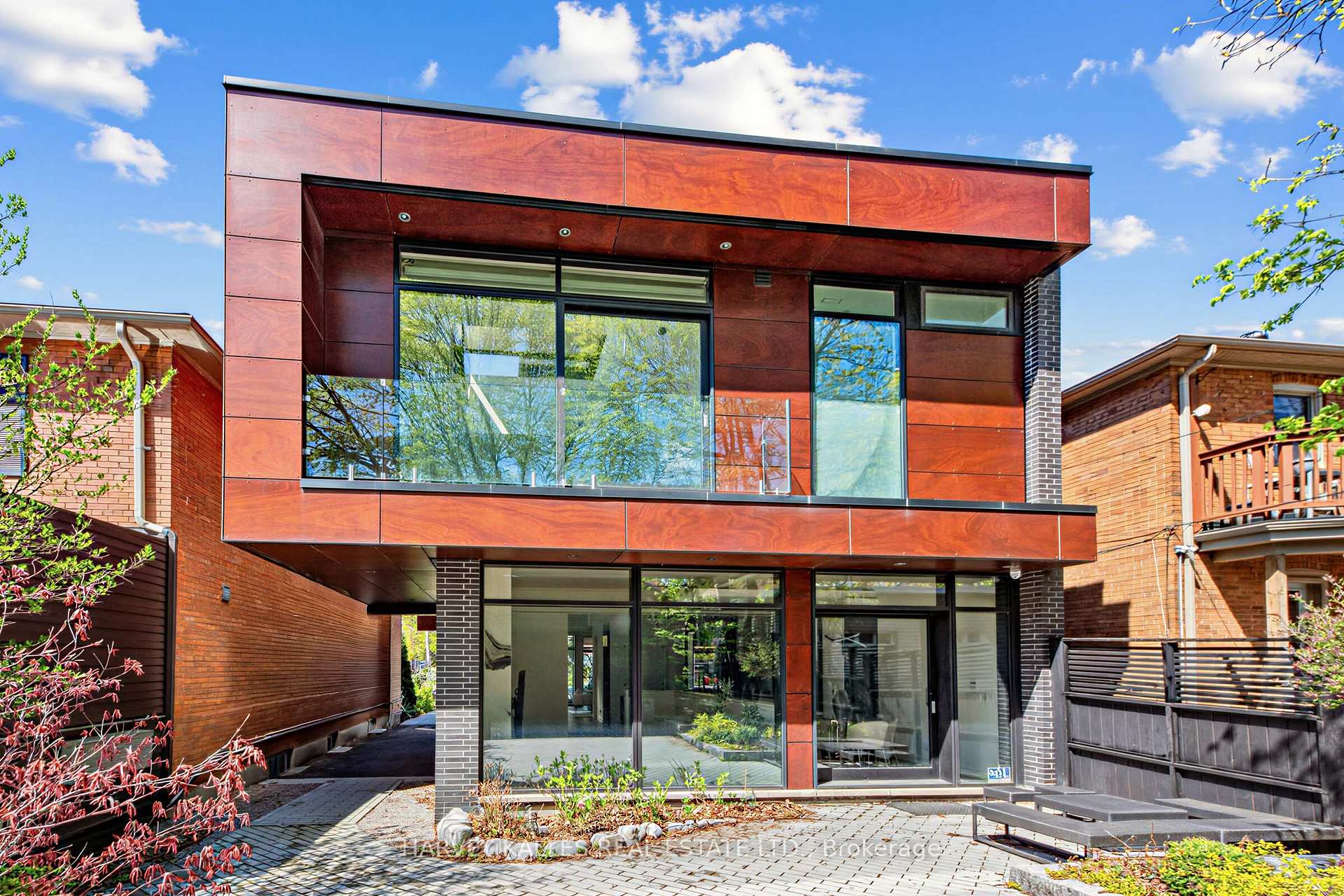5 Braemar Avenue