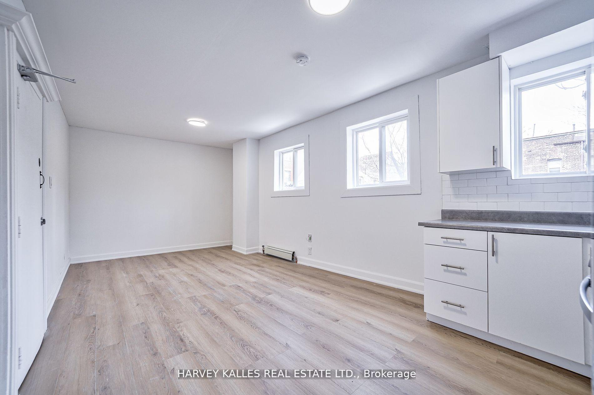 1046 Bathurst Street Unit 2