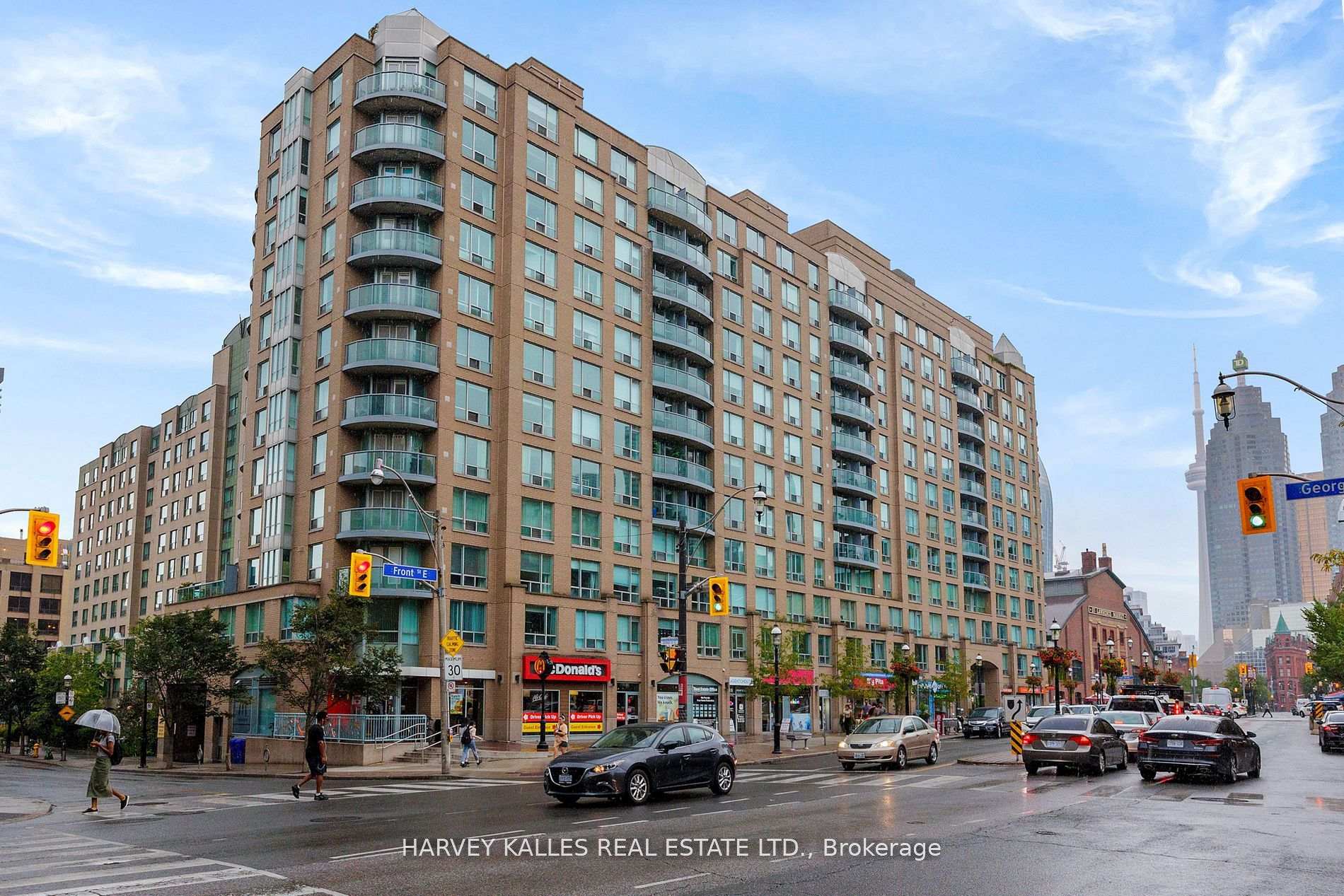 109 Front Street E 512