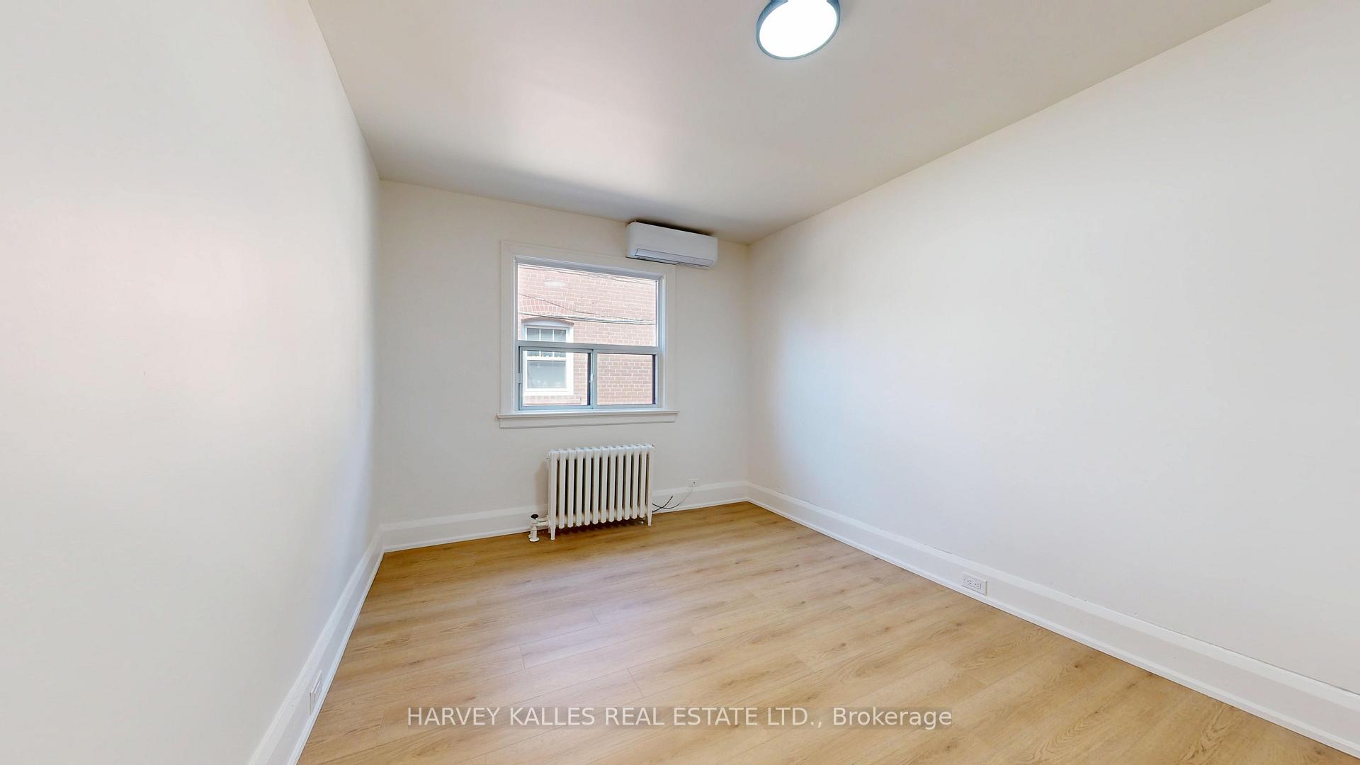 1216 Avenue Road 1