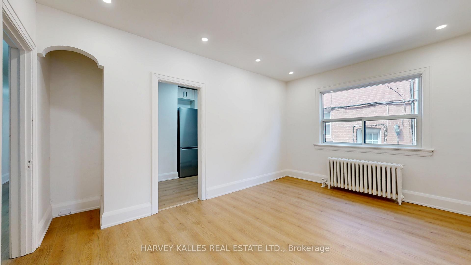 1216 Avenue Road 1