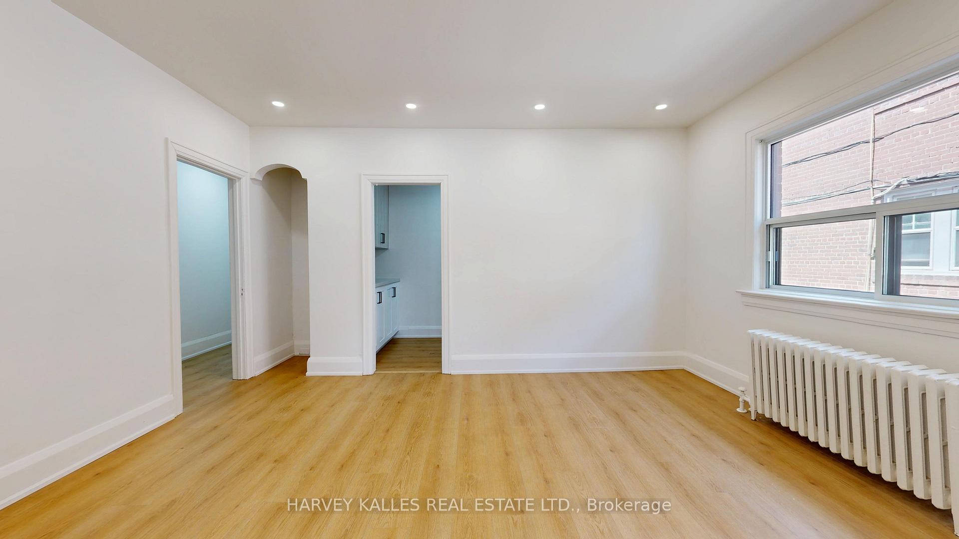 1216 Avenue Road 1
