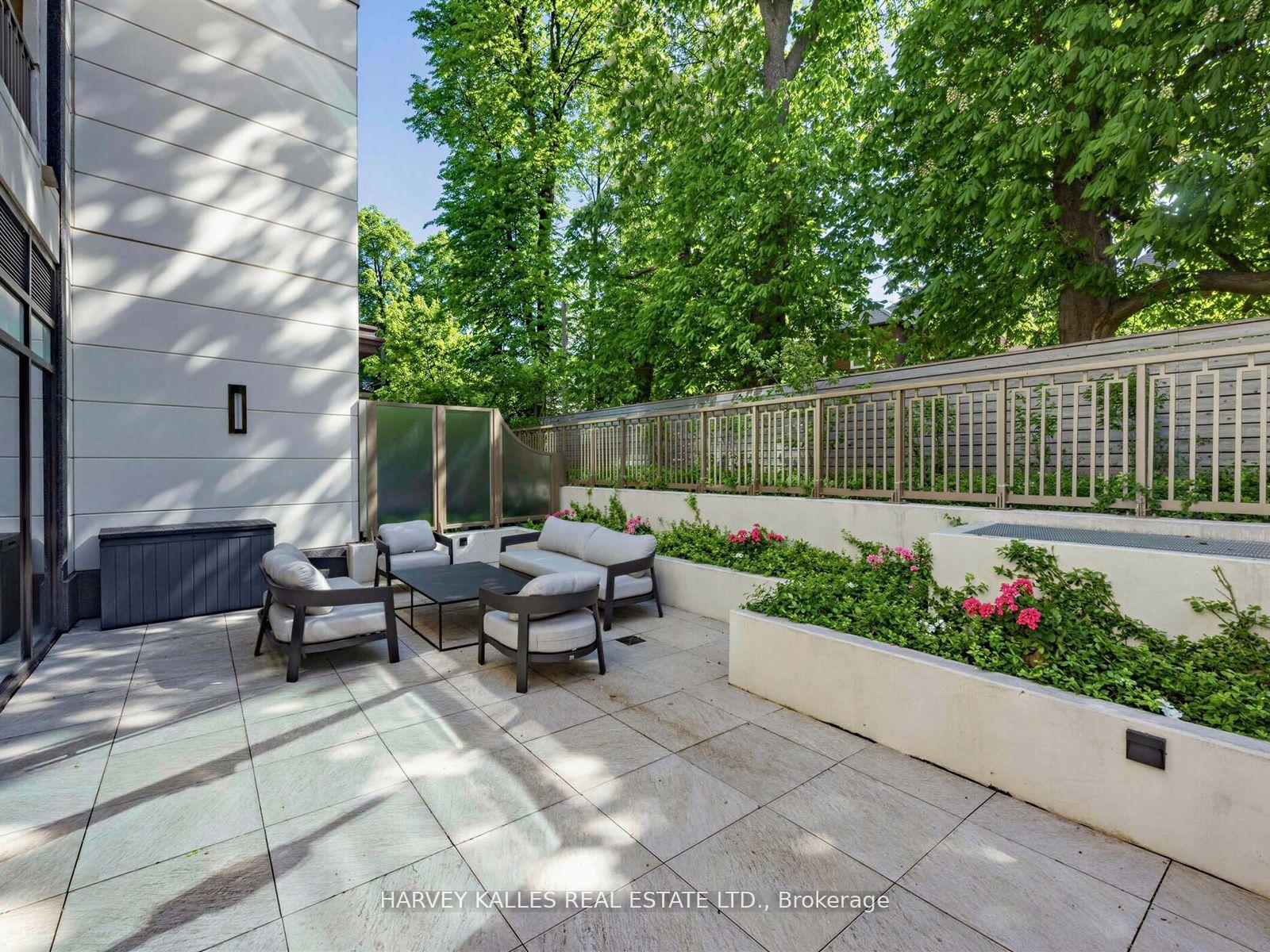 1 Strathgowan Avenue 403