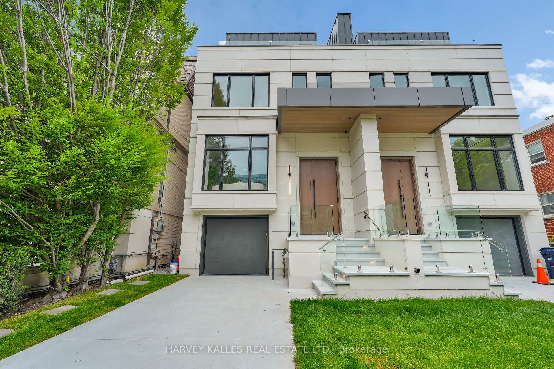 108 Heath Street W