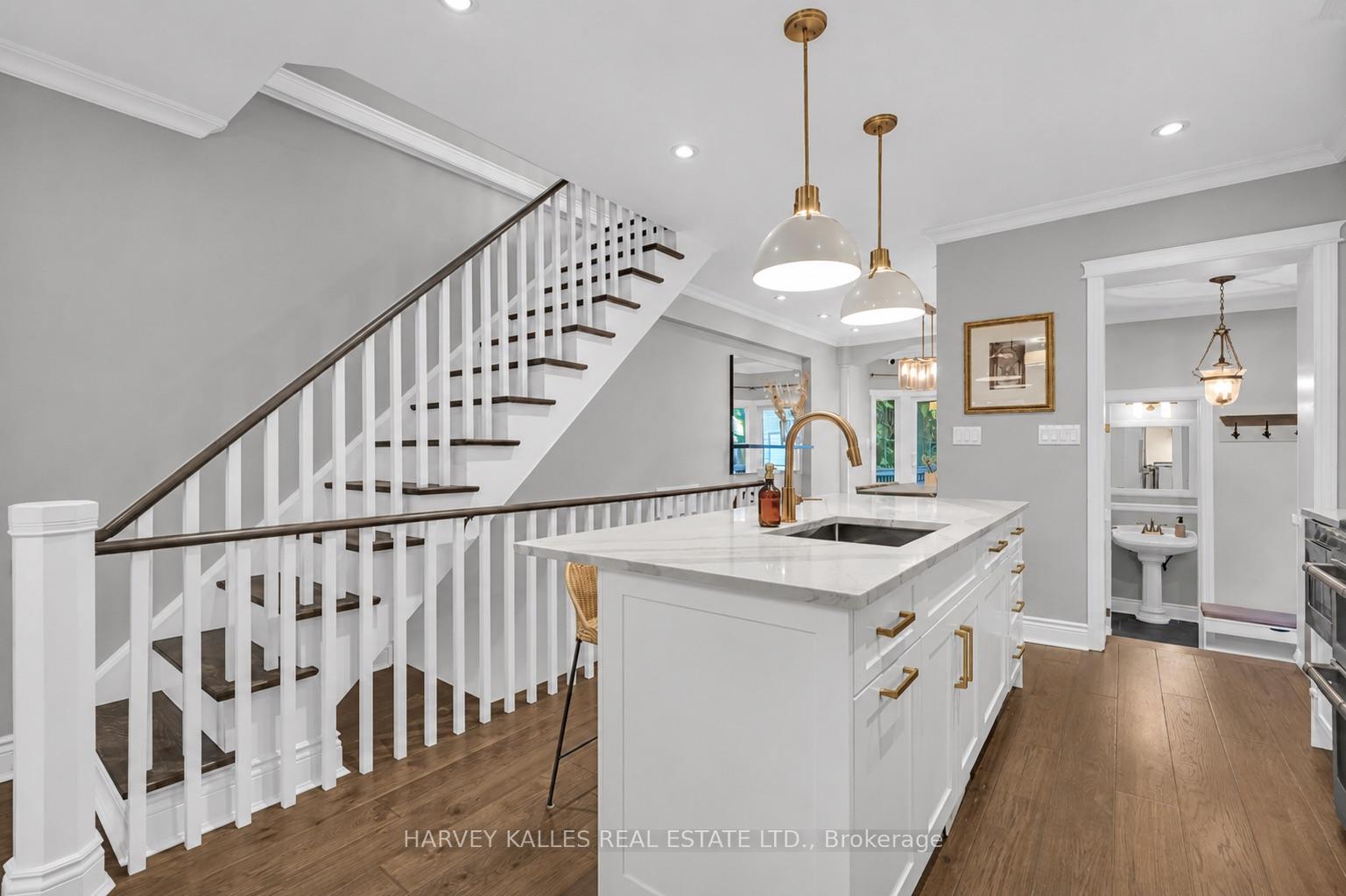 86 Woburn Avenue
