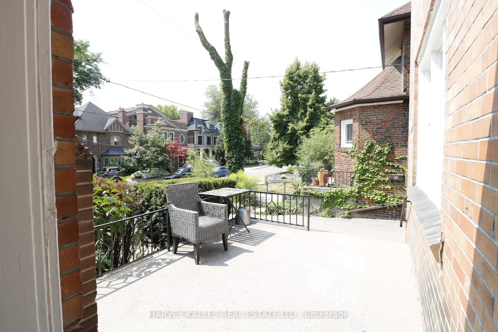 6 Poplar Plains Crescent Main, Toronto Unit: Main