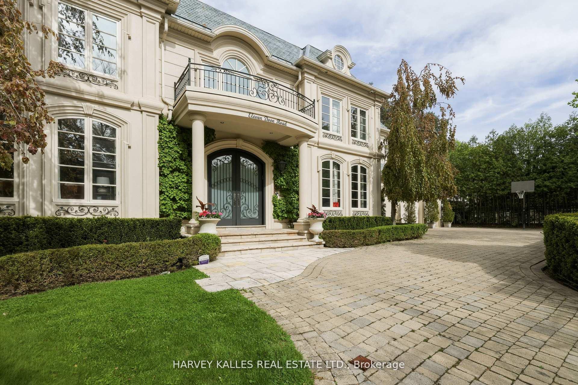 11 Doon Road, Toronto