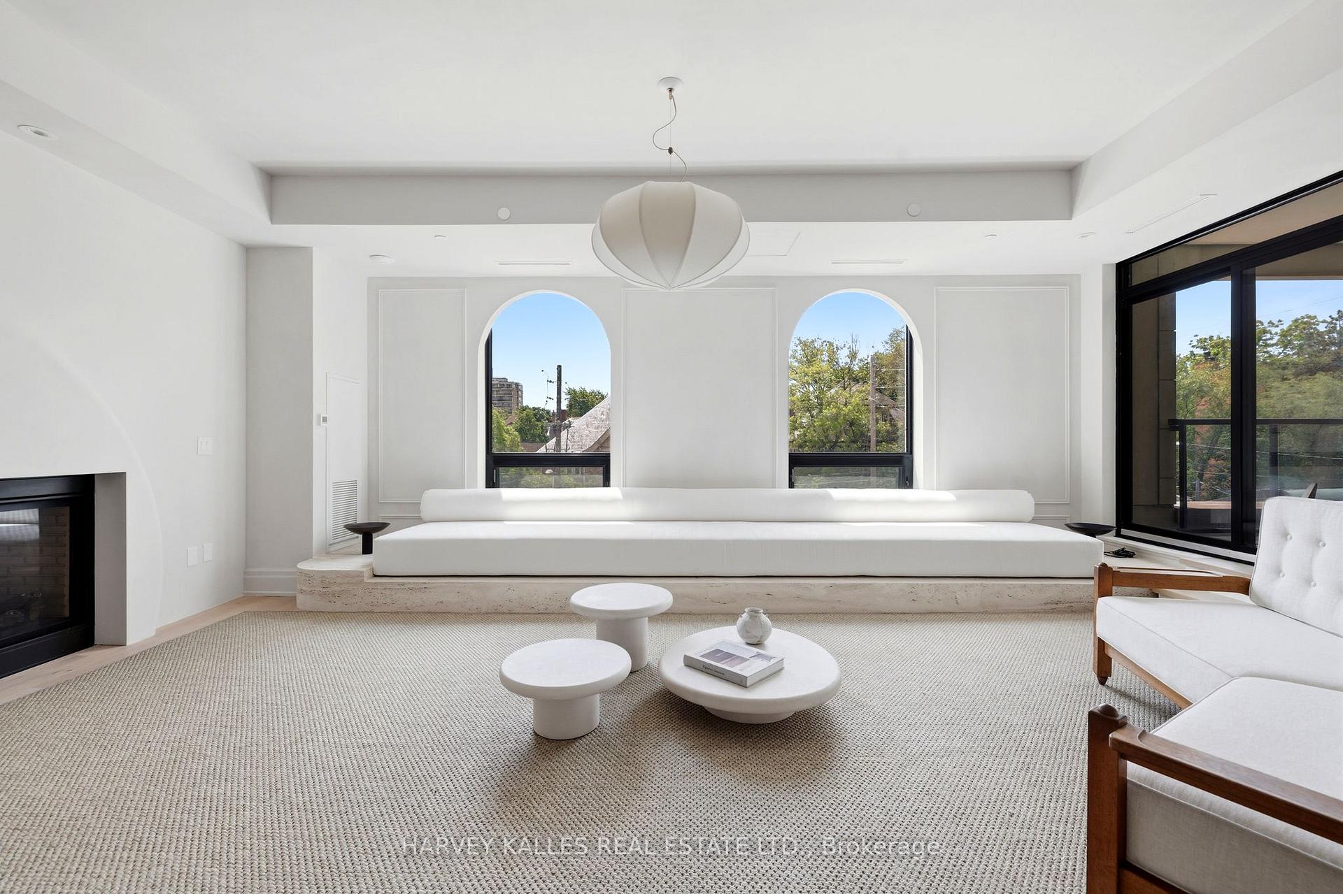 1 Forest Hill Road 4, Toronto Unit: 4