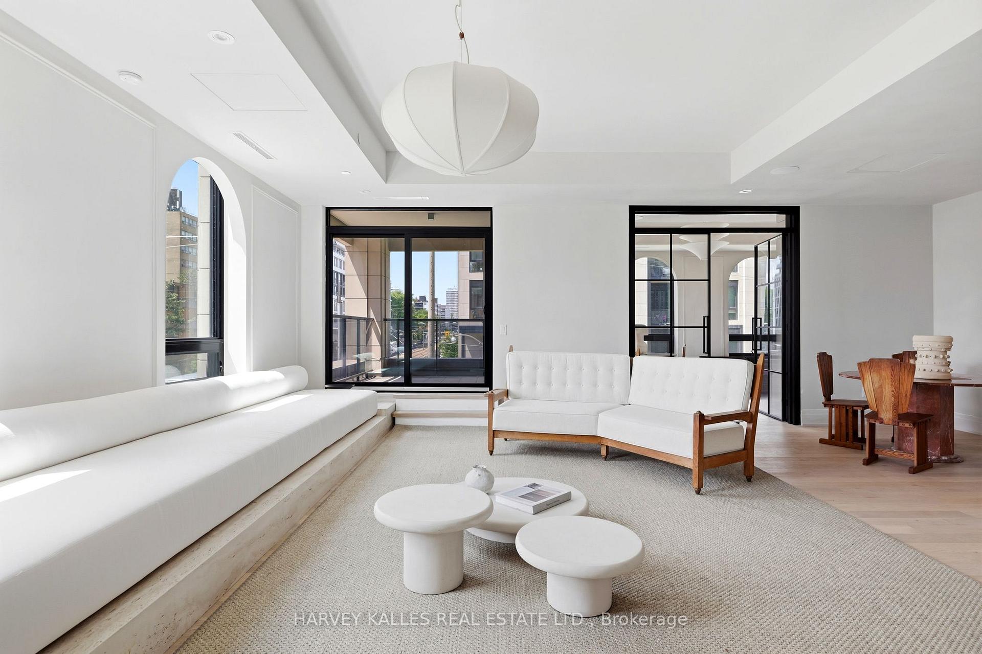 1 Forest Hill Road 4, Toronto Unit: 4
