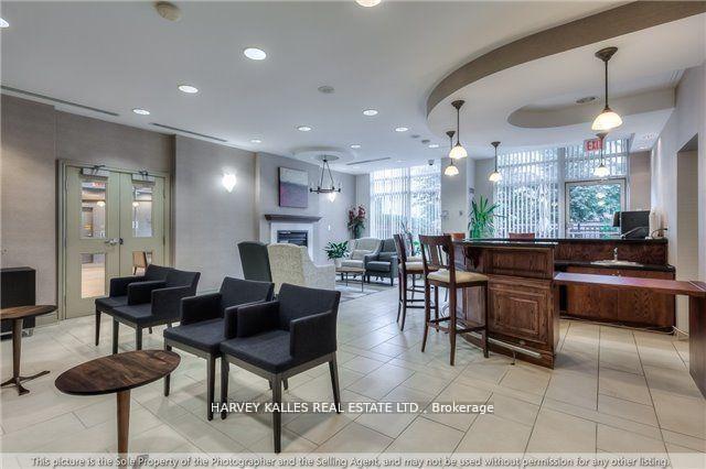 19 Barberry Place W 703, Toronto Unit: 703