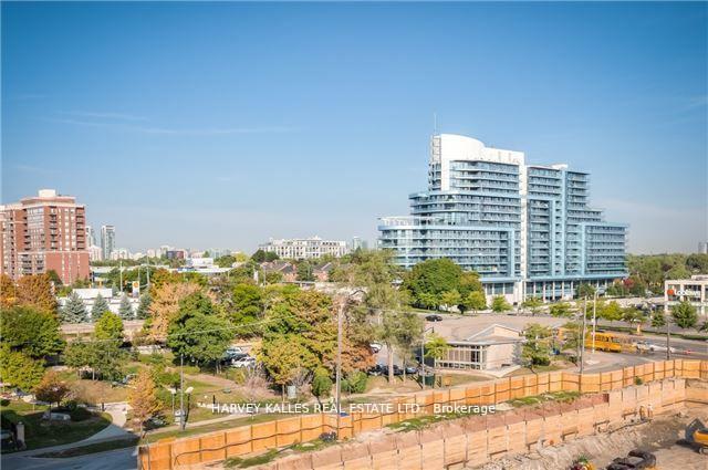 19 Barberry Place W 703, Toronto Unit: 703