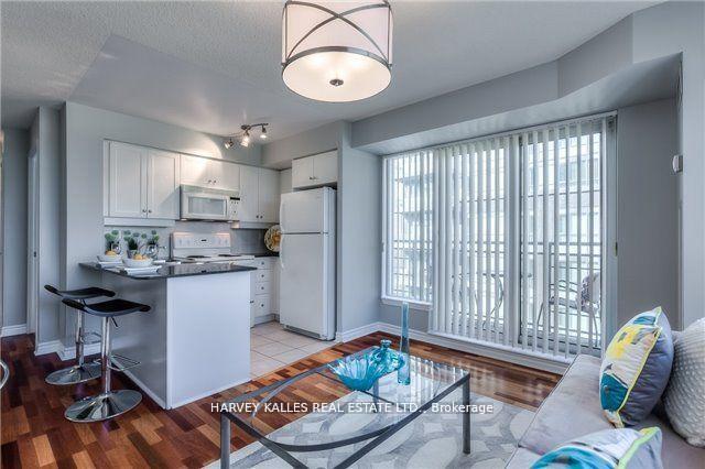 19 Barberry Place W 703, Toronto Unit: 703